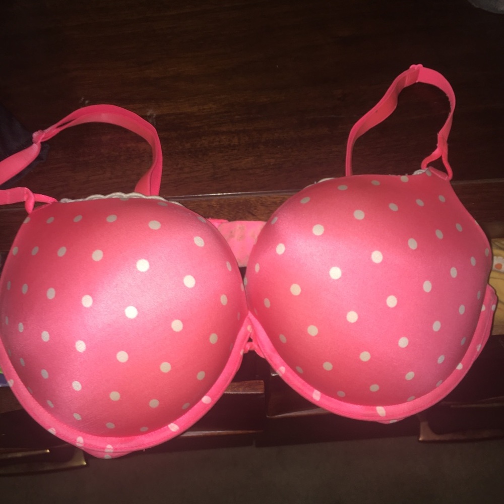 victoria secret miraculous plunge bra